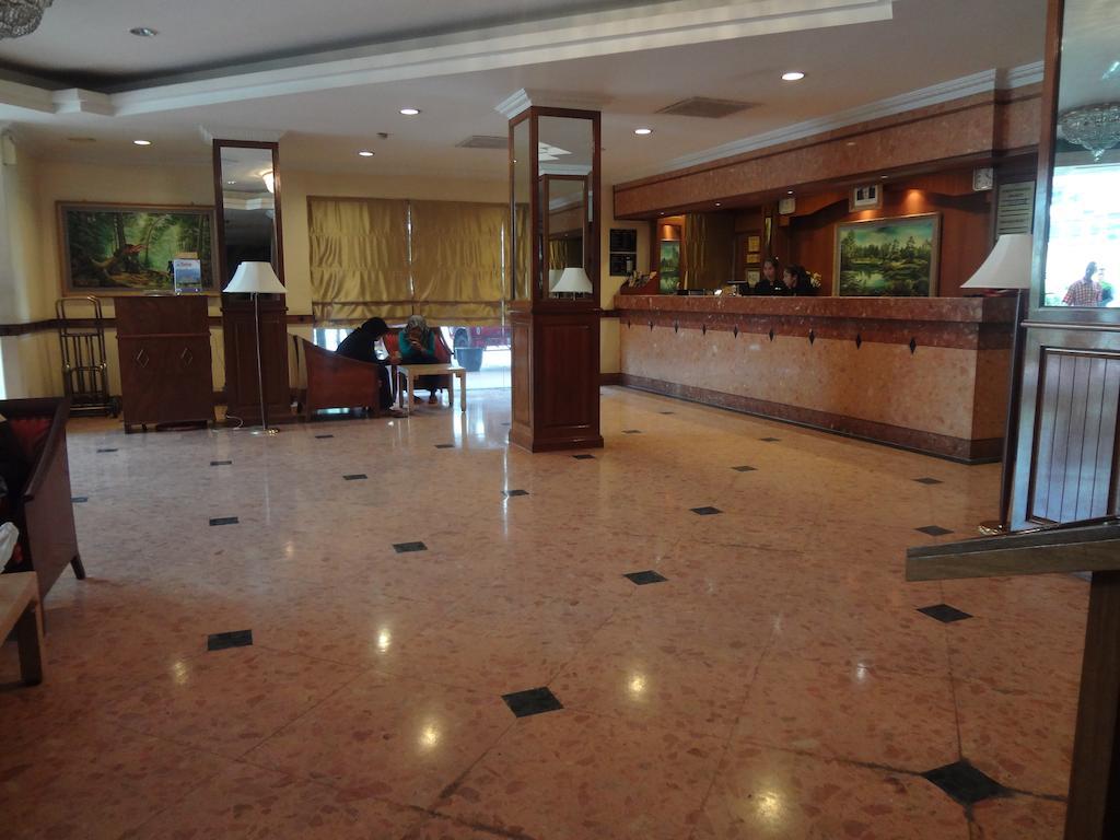 Holiday Villa Hotel City Centre Phnom Penh Exterior photo