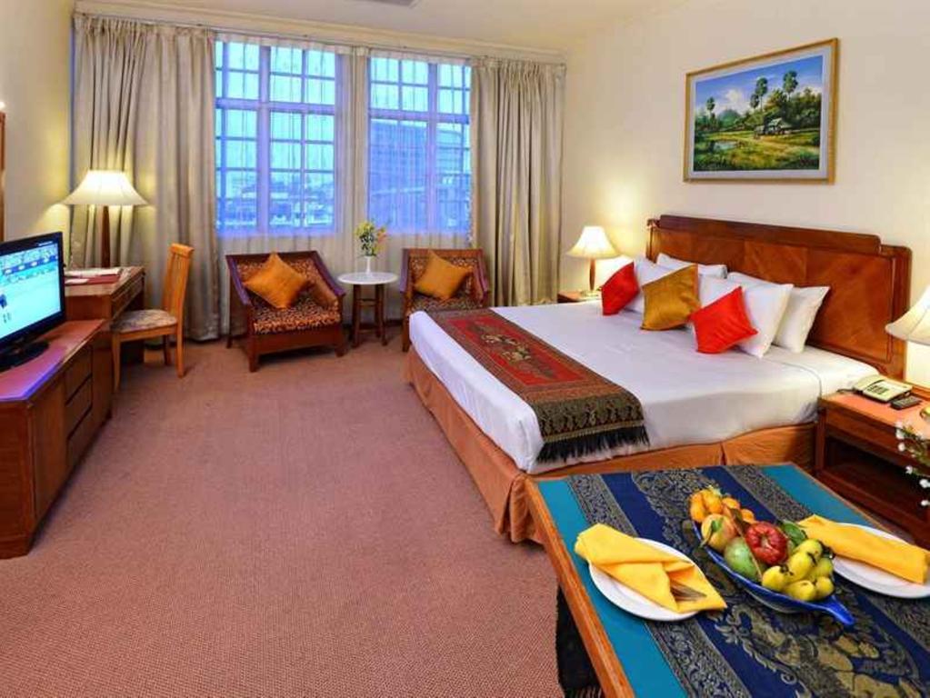 Holiday Villa Hotel City Centre Phnom Penh Room photo
